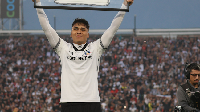 Damián Pizarro recibió un caluroso adiós de los hinchas de Colo Colo en el Monumental