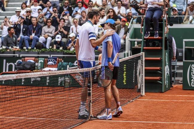 Sorpresa en Roland Garros: Cae uno de los favoritos y se logra un hito luego de 20 años