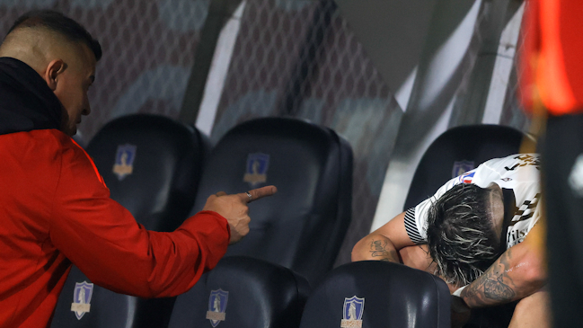 Se revelaron detalles del TENSO cruce entre Almirón y Carlos Palacios en el último partido de Colo Colo