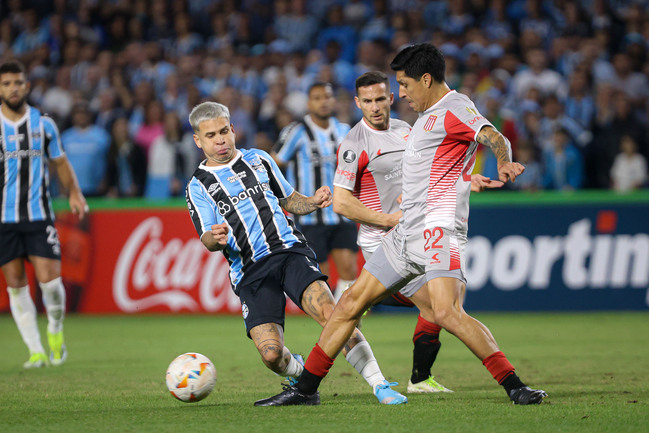 Copa Libertadores. Gremio de Porto Alegre y Estudiantes de La Plata se cerraron la fase de grupos