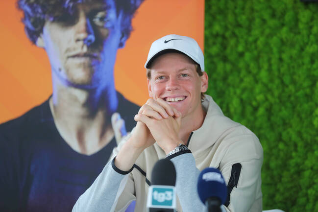 ¿Quién es Jannik Sinner, el nuevo número uno del tenis mundial?