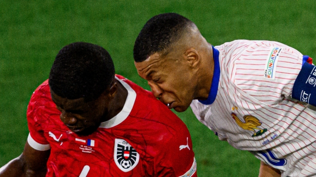 URGENTE: Mbappé se fracturó la nariz en su estreno en la Eurocopa y será operado