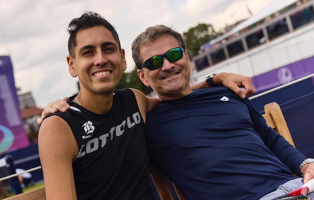 Horacio Matta, el nuevo entrenador de Alejandro Tabilo, que hasta insulta a sus jugadores de ser necesario