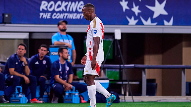 ¿Se pierde lo que resta de Copa América? Luis Advíncula tiene una complicada lesión
