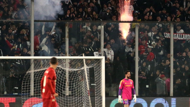 Universitario de Perú criticó a barristas de Colo Colo por cobarde ataque a sus hinchas en el Monumental