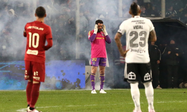 Delantero de Universitario fue detenido tras graves incidentes en el estadio Monumental
