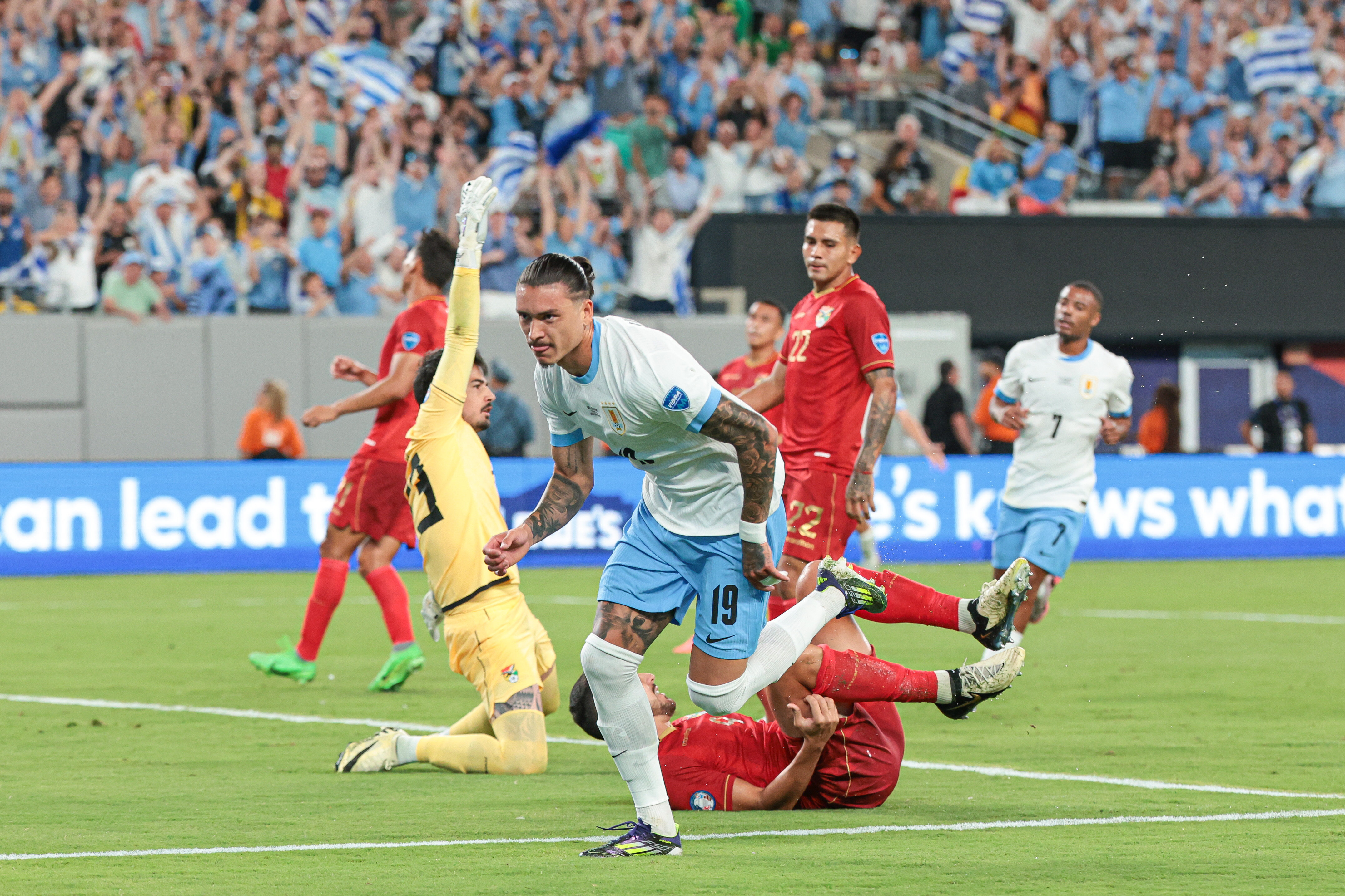 El equipo del ‘Loco’ Bielsa: Uruguay goleó a Bolivia sin despeinarse en Copa América