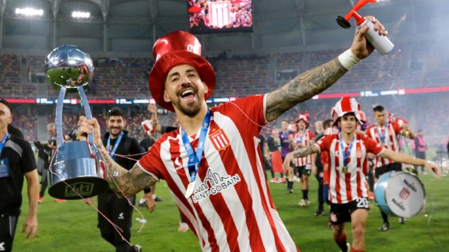 Se acerca a Colo Colo: Presidente de Estudiantes comenzó a despedir a Javier Correa