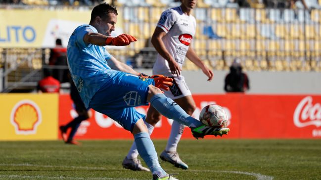 Arquero de Everton detalló la relevancia de la tecnología en el fútbol en Chile