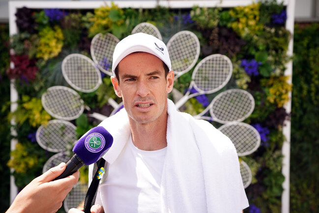 Andy Murray fue despedido de Wimbledon de pie y entre lágrimas en un lindo homenaje