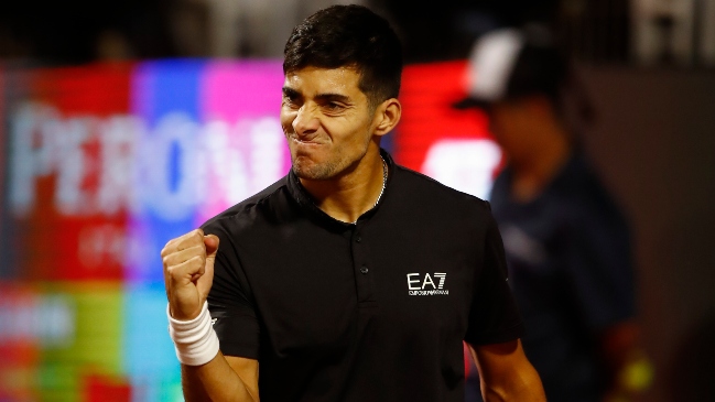 Cristian Garin logró gran remontada en su regreso a la arcilla