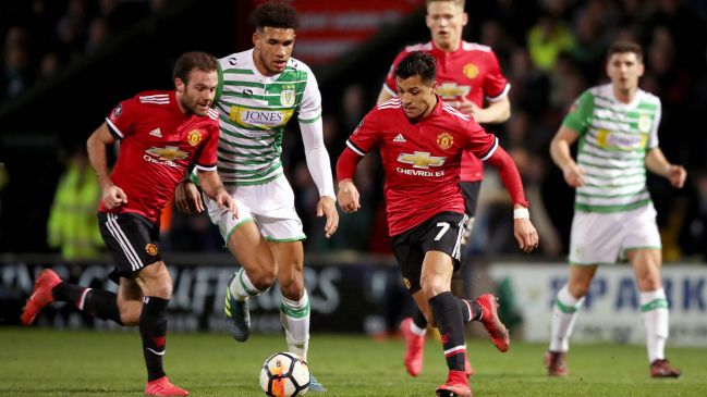 En Marsella le cerraron la puerta por fuera a excompañero de Alexis Sánchez