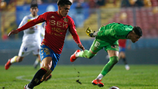 Huachipato se reforzó con prometedor excanterano de Unión Española