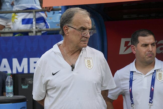 Marcelo Bielsa consideró merecido el tercer lugar de Uruguay en la Copa América