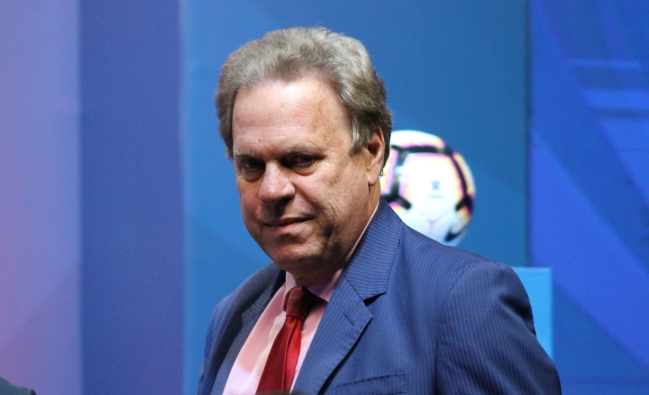 Otro escándalo en la Copa América: Presidente de la Federación Colombiana fue detenido junto a su hijo