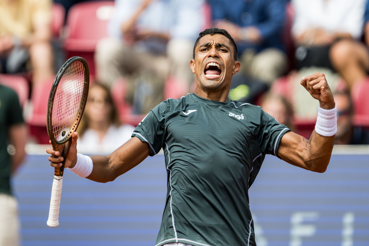 Thiago Monteiro da la gran sorpresa en el ATP de Bastad y elimina a un Top Ten