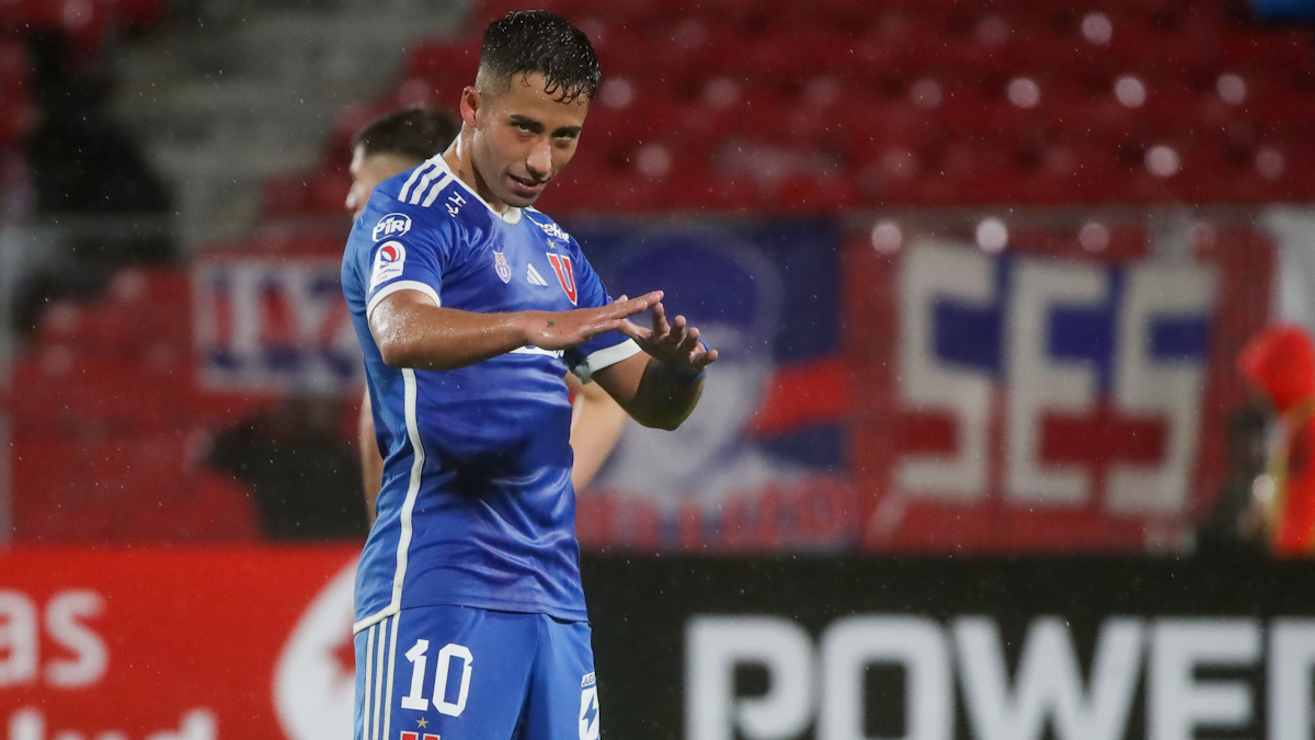 Lucas Assadi lidera especial ranking del fútbol chileno tras partida de Alexander Aravena