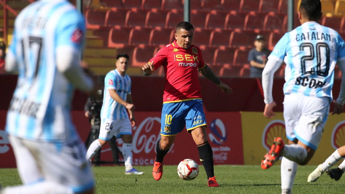 Juan Cristóbal Guarello aseguró que Emiliano Vecchio es la “manzana podrida” del camarín hispano