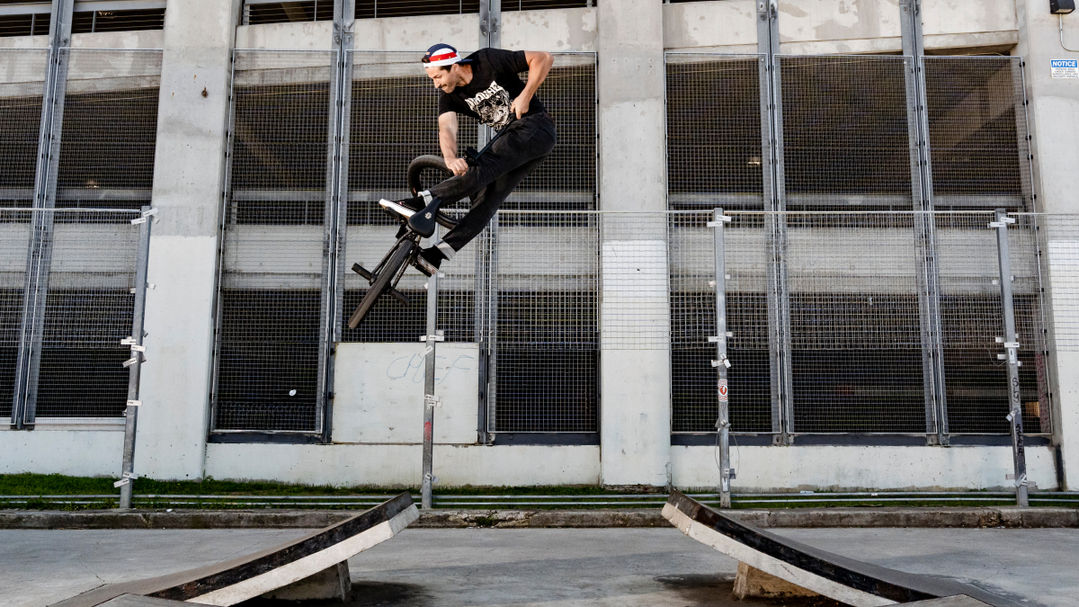 Metro Macul recibirá la primera versión de un evento de BMX Freestyle-Street