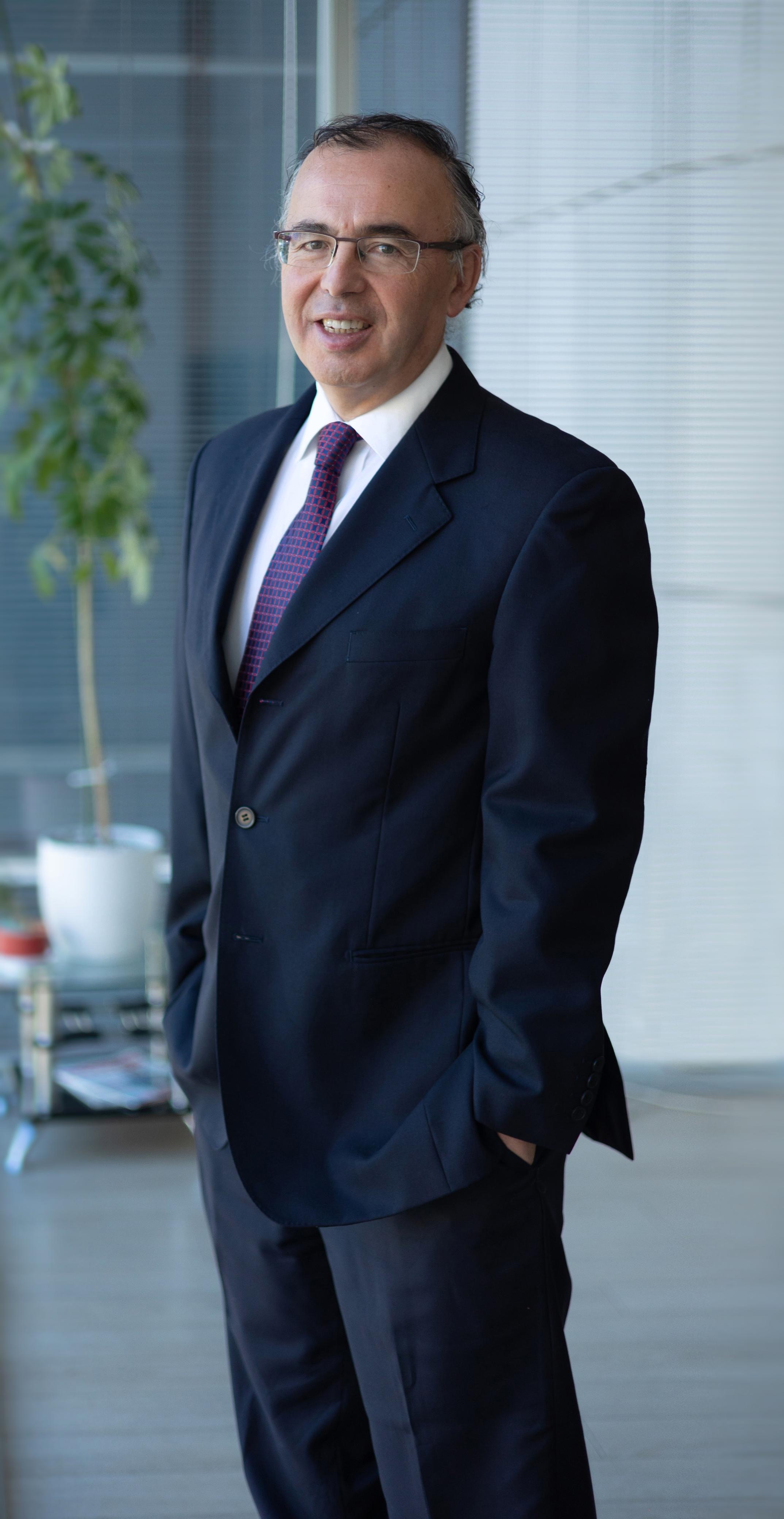 Abogado alerta sobre la sanción que arriesgan los clubes que dejan en el “congelador” a sus jugadores