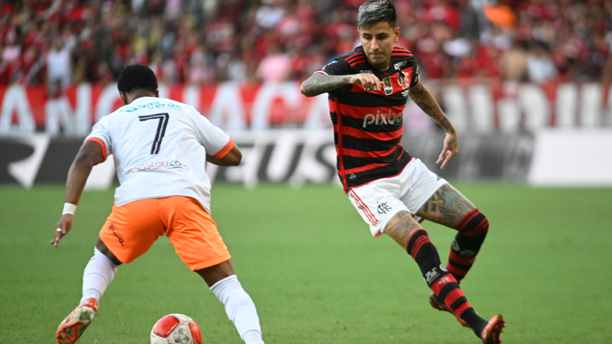 Flamengo de Erick Pulgar sumó valioso triunfo como local y se acerca al liderato en el Brasileirao