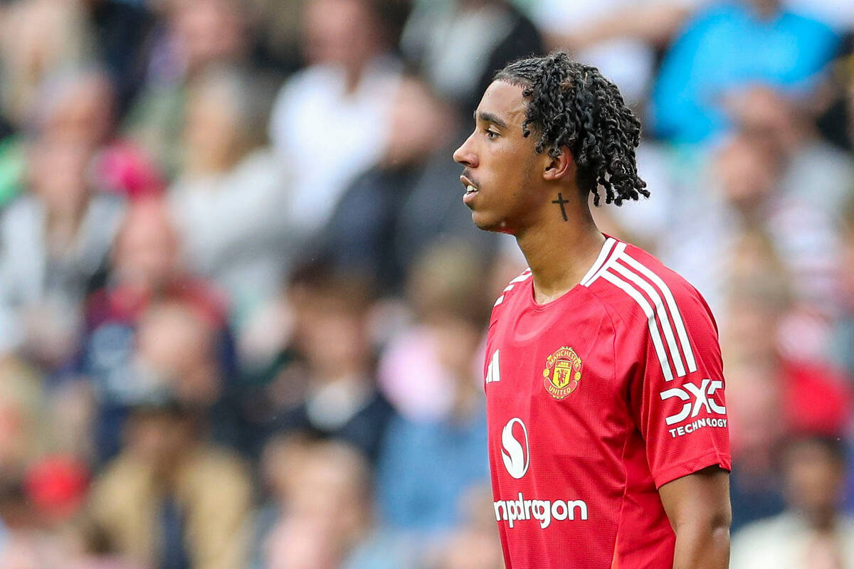 ¿Y qué dicen los otros clubes? Lenny Yoro señaló en su arribo al Manchester United que es el más grande del mundo