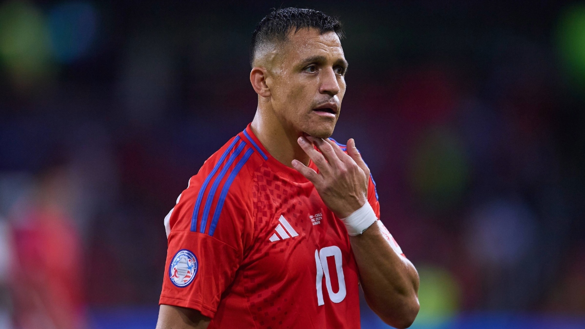 Udinese busca tentar a Alexis Sánchez ofreciéndole un contrato más extenso que los otros clubes