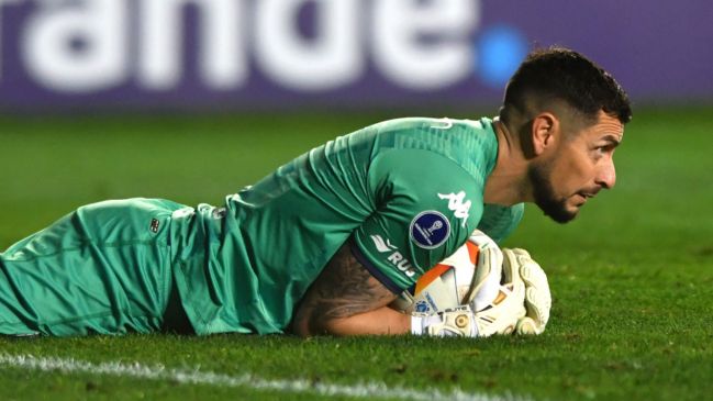 El próximo rival de Huachipato en Copa Sudamericana sufrió con Gabriel Arias en el arco