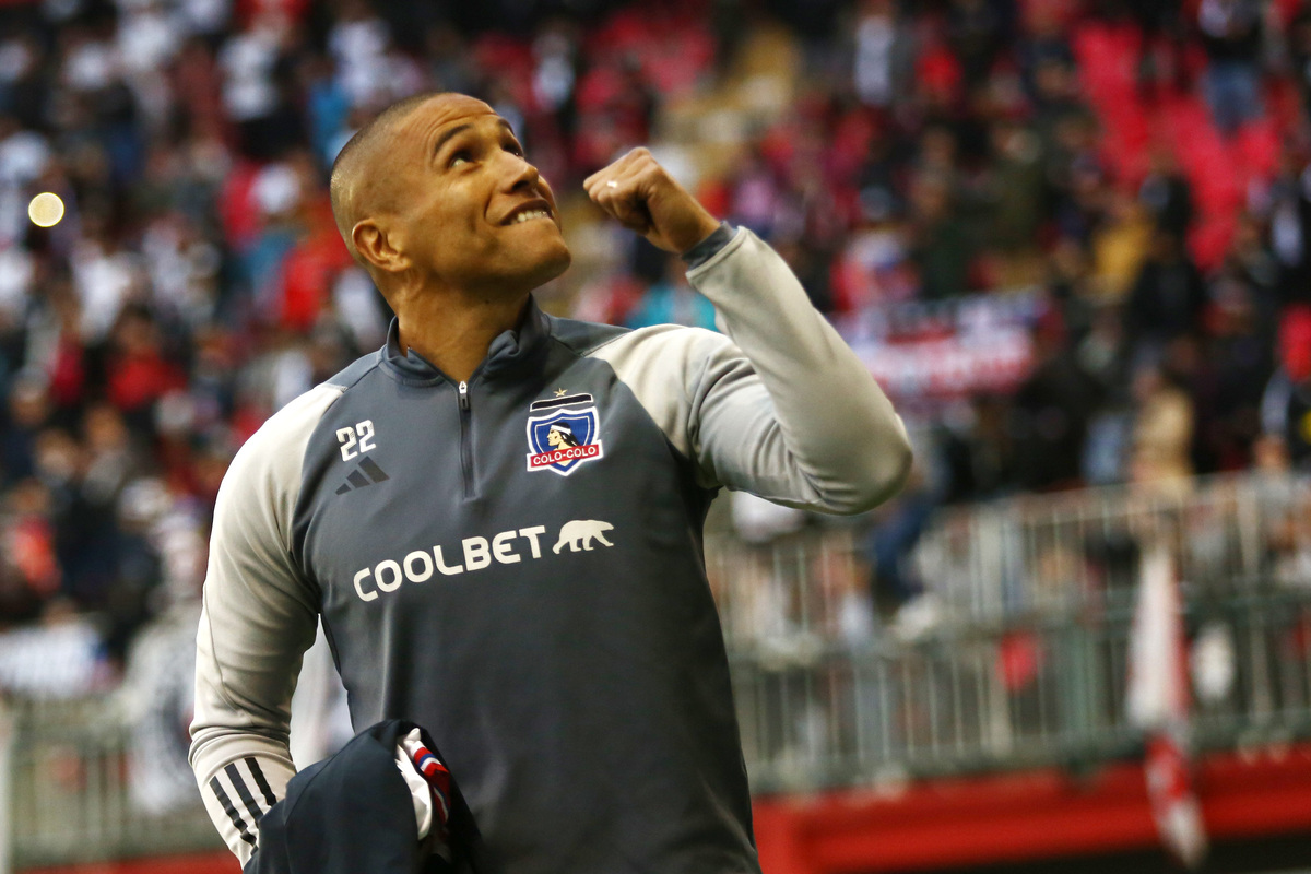 Leandro Benegas reconoce que en Colo Colo no jugó por Jorge Almirón