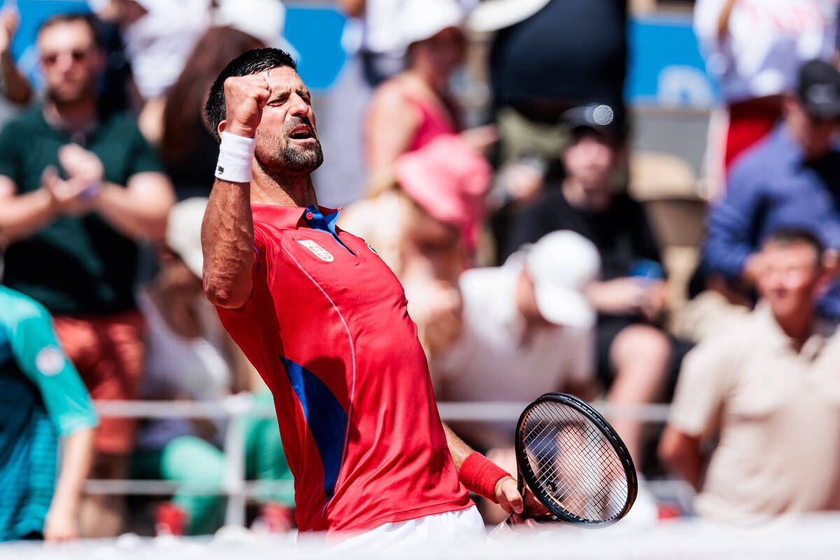 Novak Djokovic sigue avanzando en su objetivo de ganar el oro en París 2024
