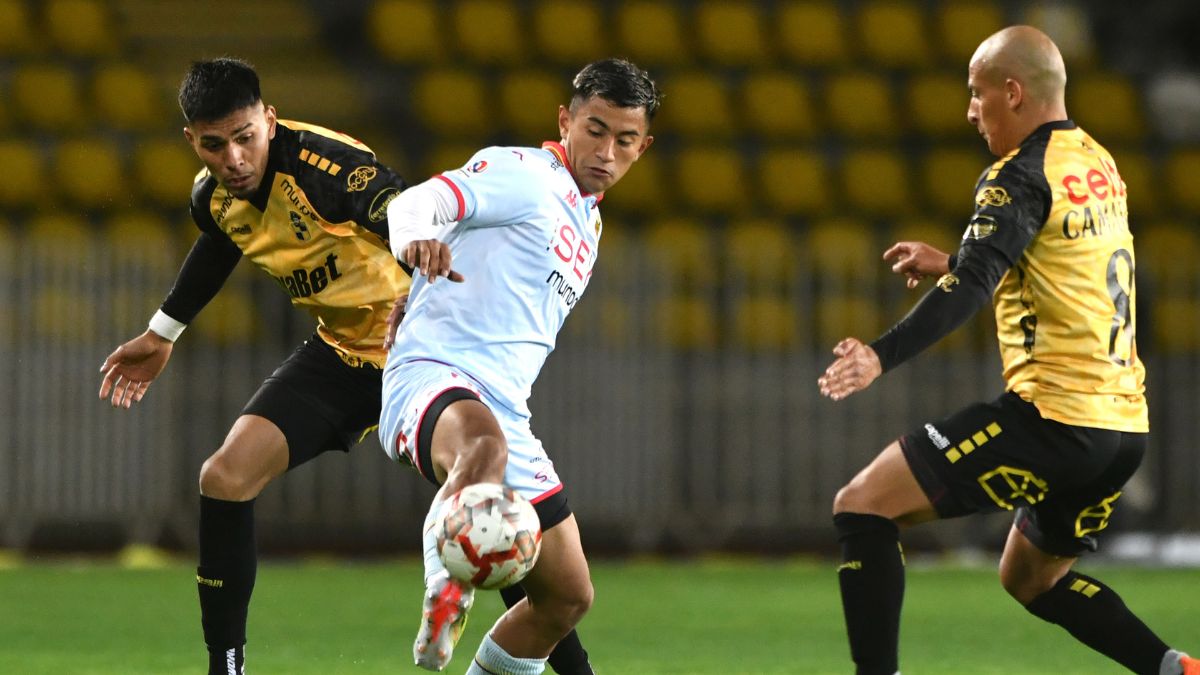 Coquimbo Unido le dejó la mesa servida a los “tres grandes” en el Campeonato Nacional