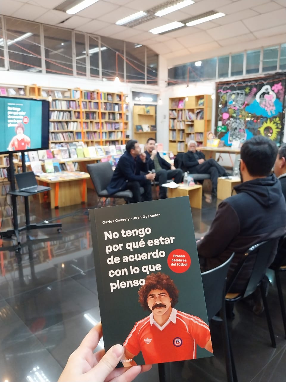 Carlos Caszely: goleador y también escritor