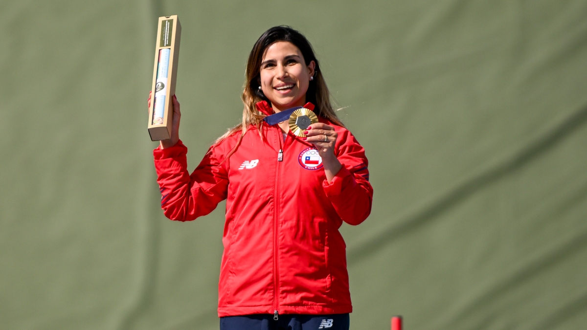 El momento en que Francisca Crovetto se hizo “inmortal” al colgarse su oro olímpico en París 2024