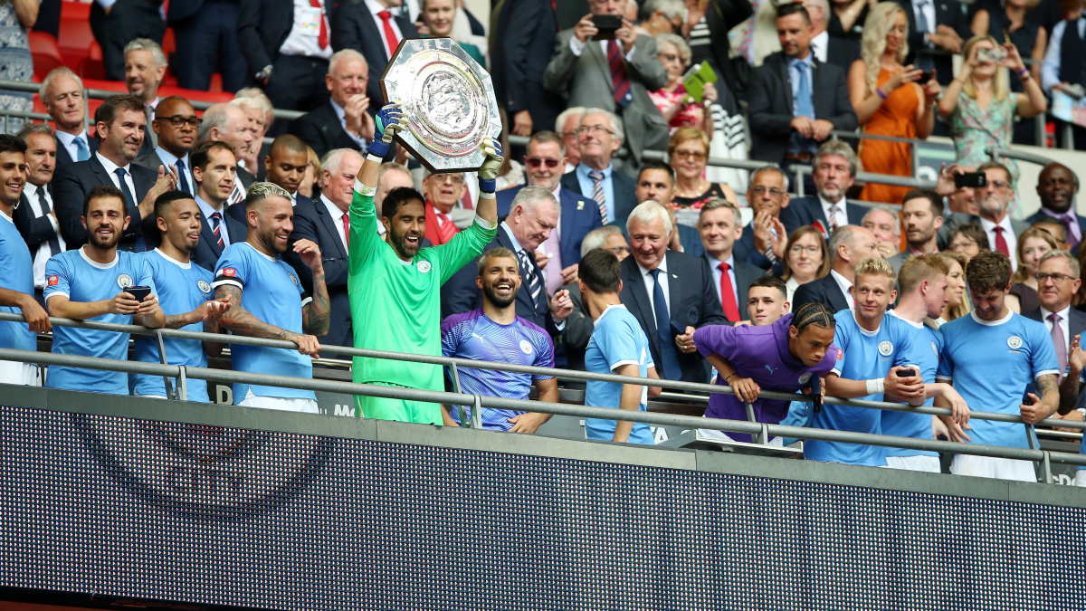 Community Shield: ¿Quiénes la juegan y qué chilenos la han ganado?