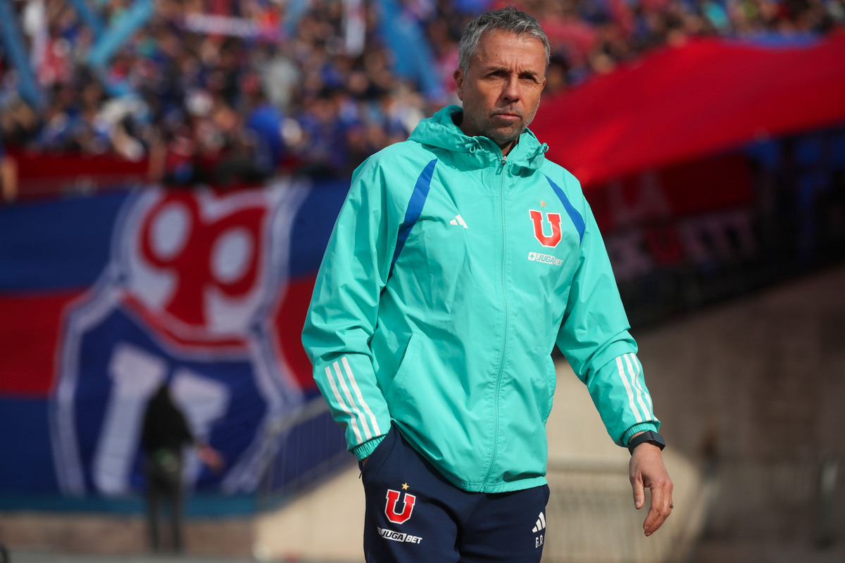 El “palito” de Gustavo Álvarez a Colo Colo tras el empate en el Superclásico