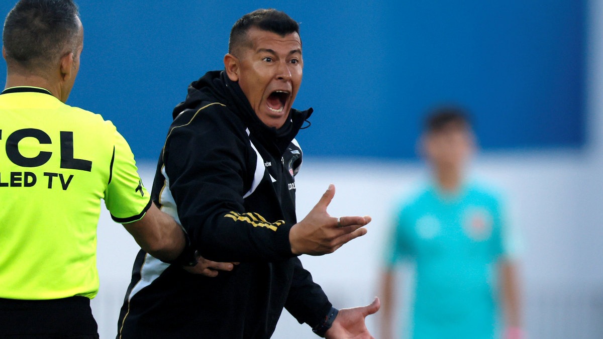 DT de Colo Colo: “Si no hubiéramos jugado el domingo, mañana estaríamos mucho mejor”