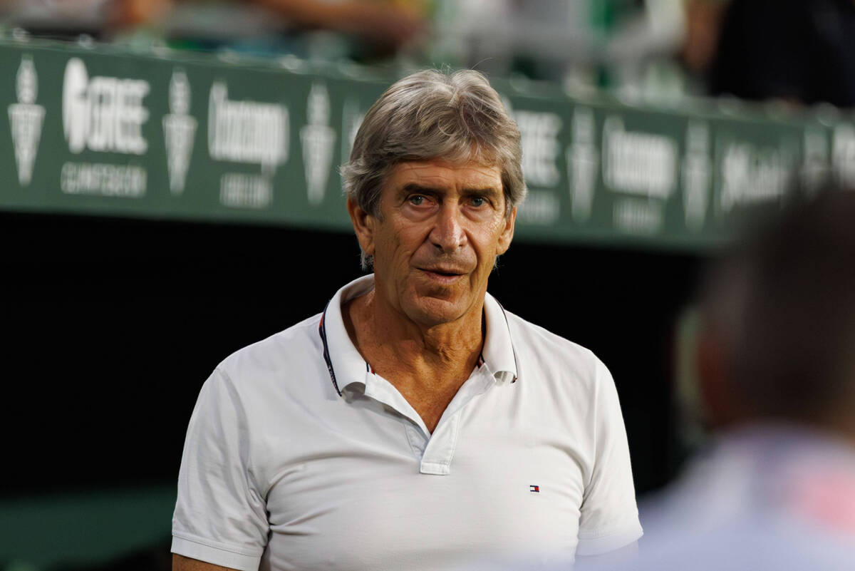 Manuel Pellegrini con el Betis van por jugador que fue una millonaria contratación del Barcelona