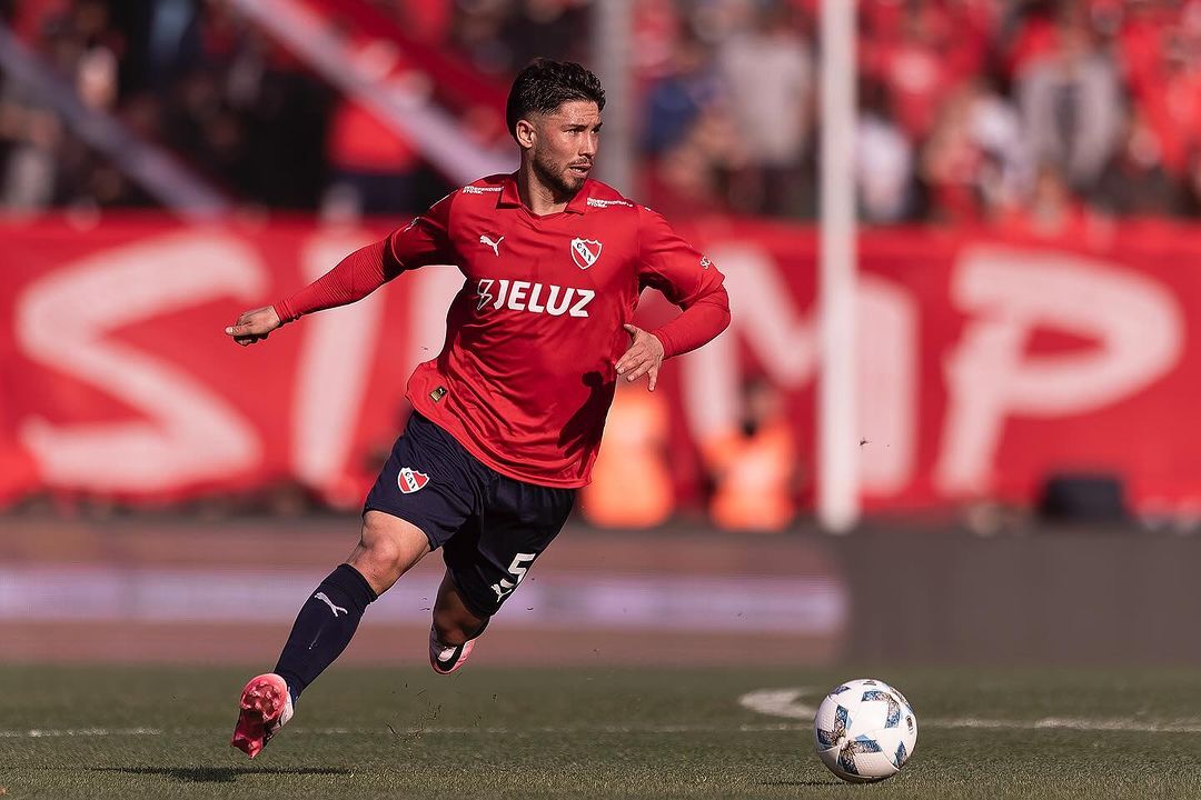 Felipe Loyola lleva menos de un mes en Argentina y ya vive el clásico de Avellaneda: “Será Hermoso”
