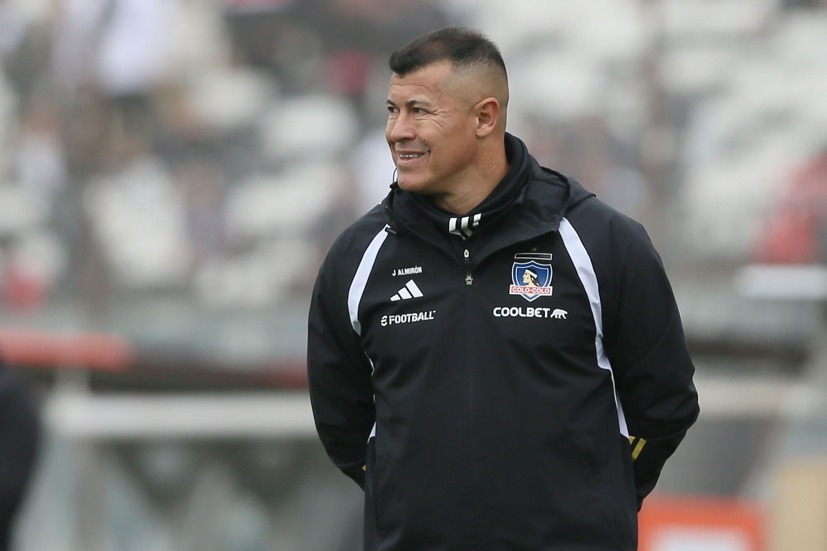 Jorge Almirón elogió al plantel de Colo Colo: “El grupo entendió muy bien lo que es jugar esta clase de partidos”