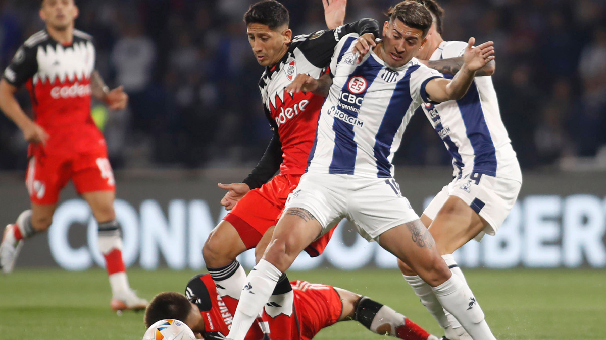 ¿A qué hora se define el rival de Colo Colo en los cuartos de final de Copa Libertadores?