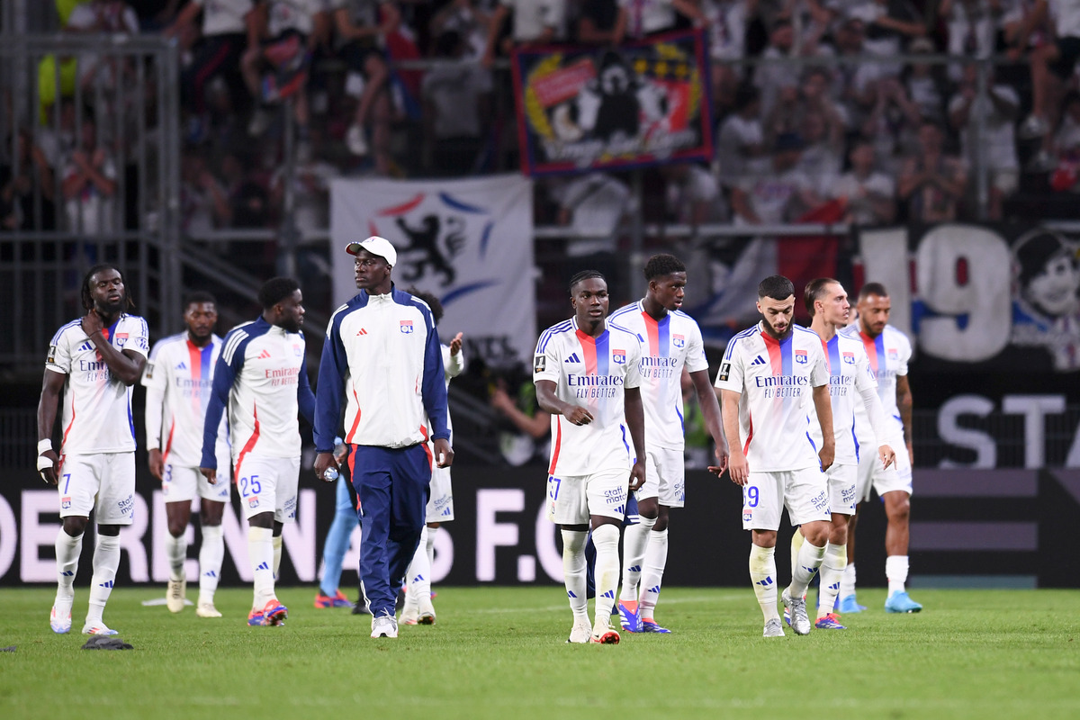 ¡INCREÍBLE! Olympique de Lyon puso a la venta a TODOS sus jugadores