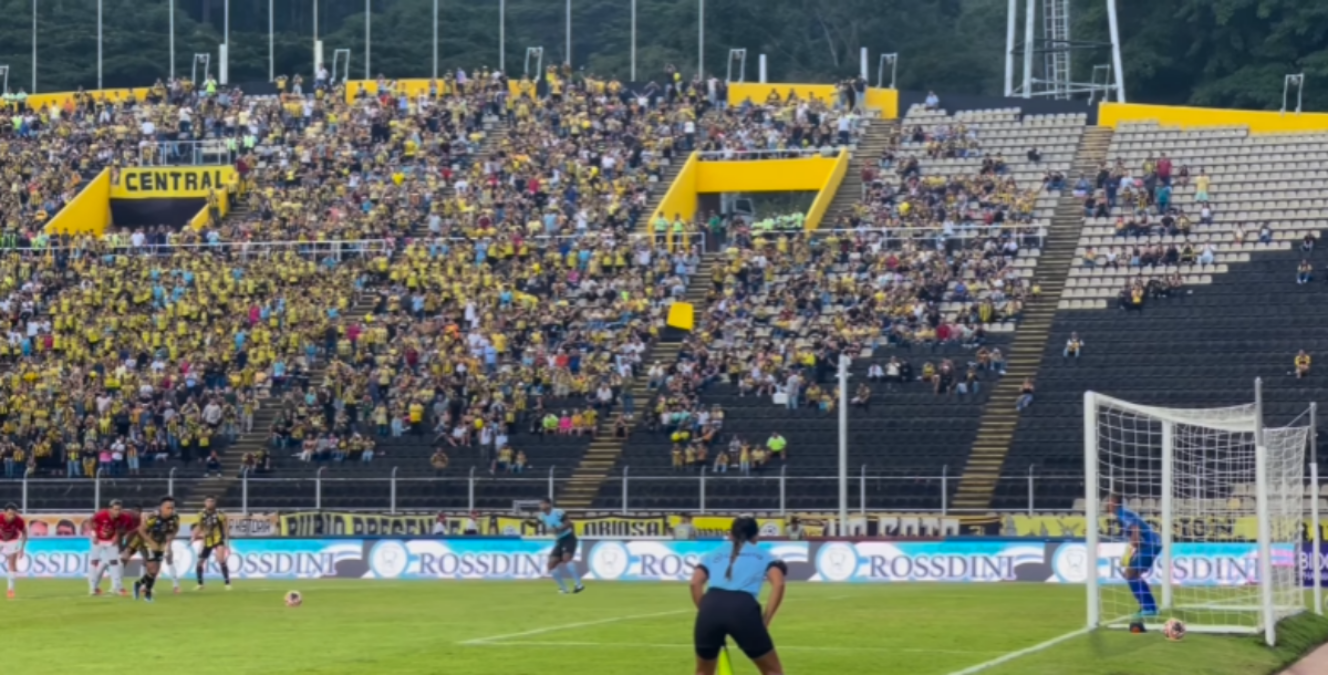 La insólita protesta de un equipo venezolano por el arbitraje y el VAR