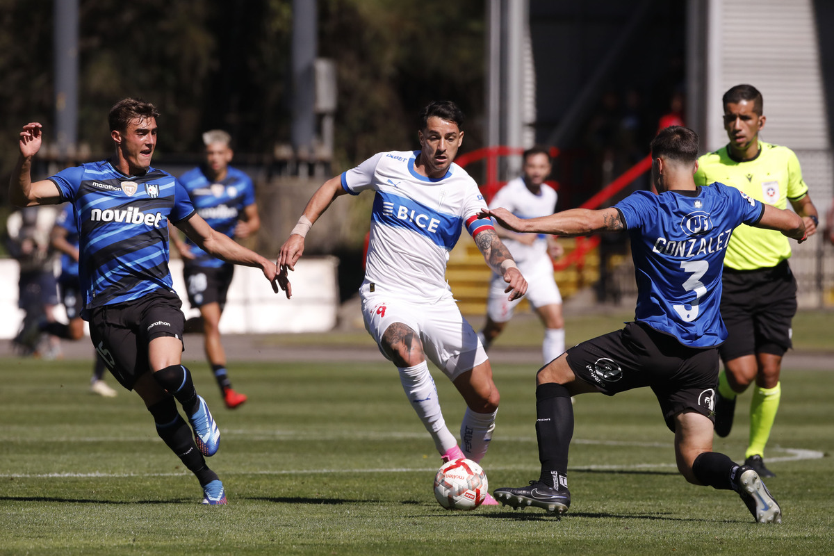 Universidad Católica vs Huachipato por el Campeonato Nacional 2024 EN VIVO: Formaciones, a qué hora comienza el partido, cuándo y dónde verlo
