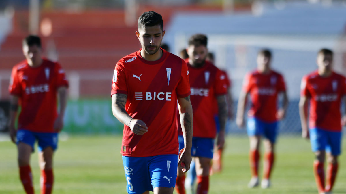 Tiago Nunes sigue optimista pese a derrota de U. Católica: “Hay que pelear por todo lo que sea necesario”