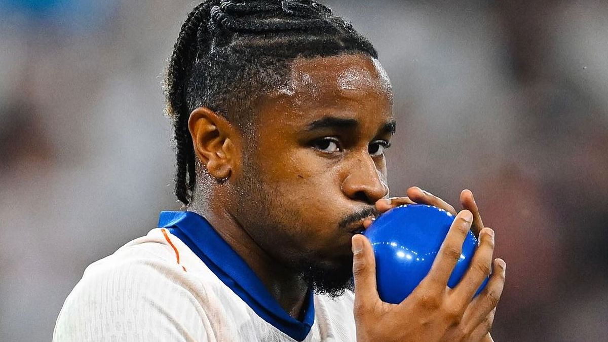 Chelsea resistió en su visita a Servette y logró meterse en la Conference League