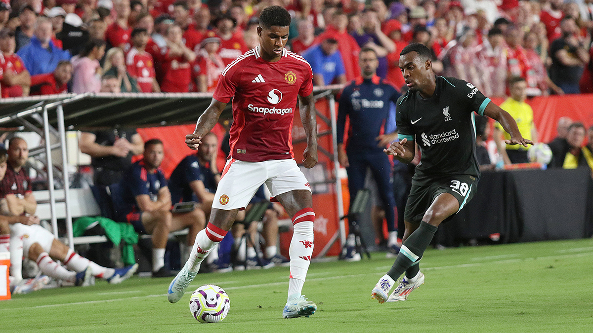 Luis Díaz lideró al Liverpool en aplastante triunfo sobre el Manchester United