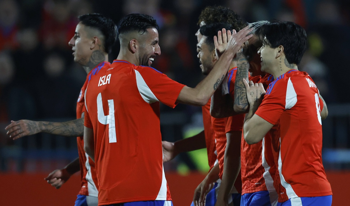 Chile sin las grandes figuras de la Generación Dorada va por las hazañas que logró con Argentina en septiembre