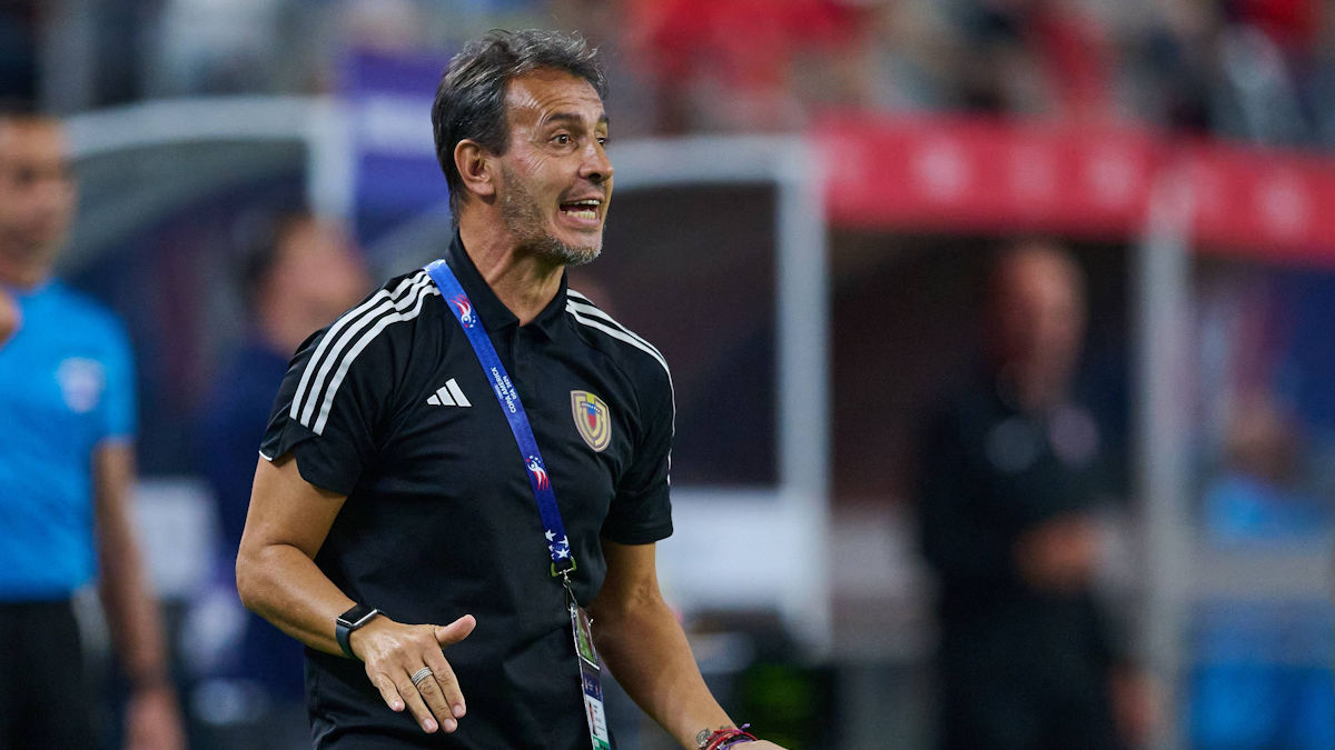 DT de Venezuela hizo duras críticas a la localía de Bolivia en El Alto: “Es inhumano jugar ahí”