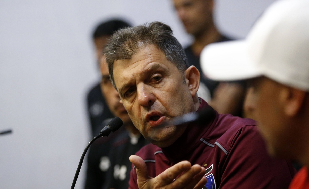 Aníbal Mosa y los jugadores de Colo Colo ya tienen fecha de formalización por caso licencias