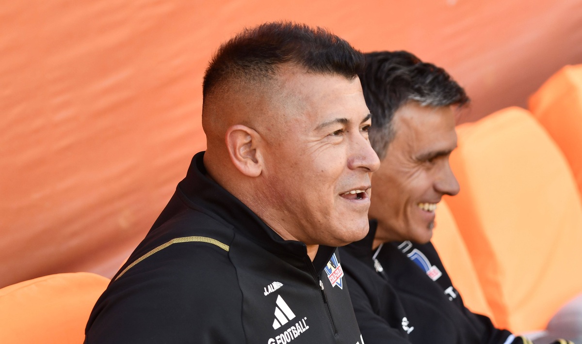 Jorge Almirón y el feliz recuerdo que tiene con el árbitro que los dirigirá contra River Plate en la Libertadores